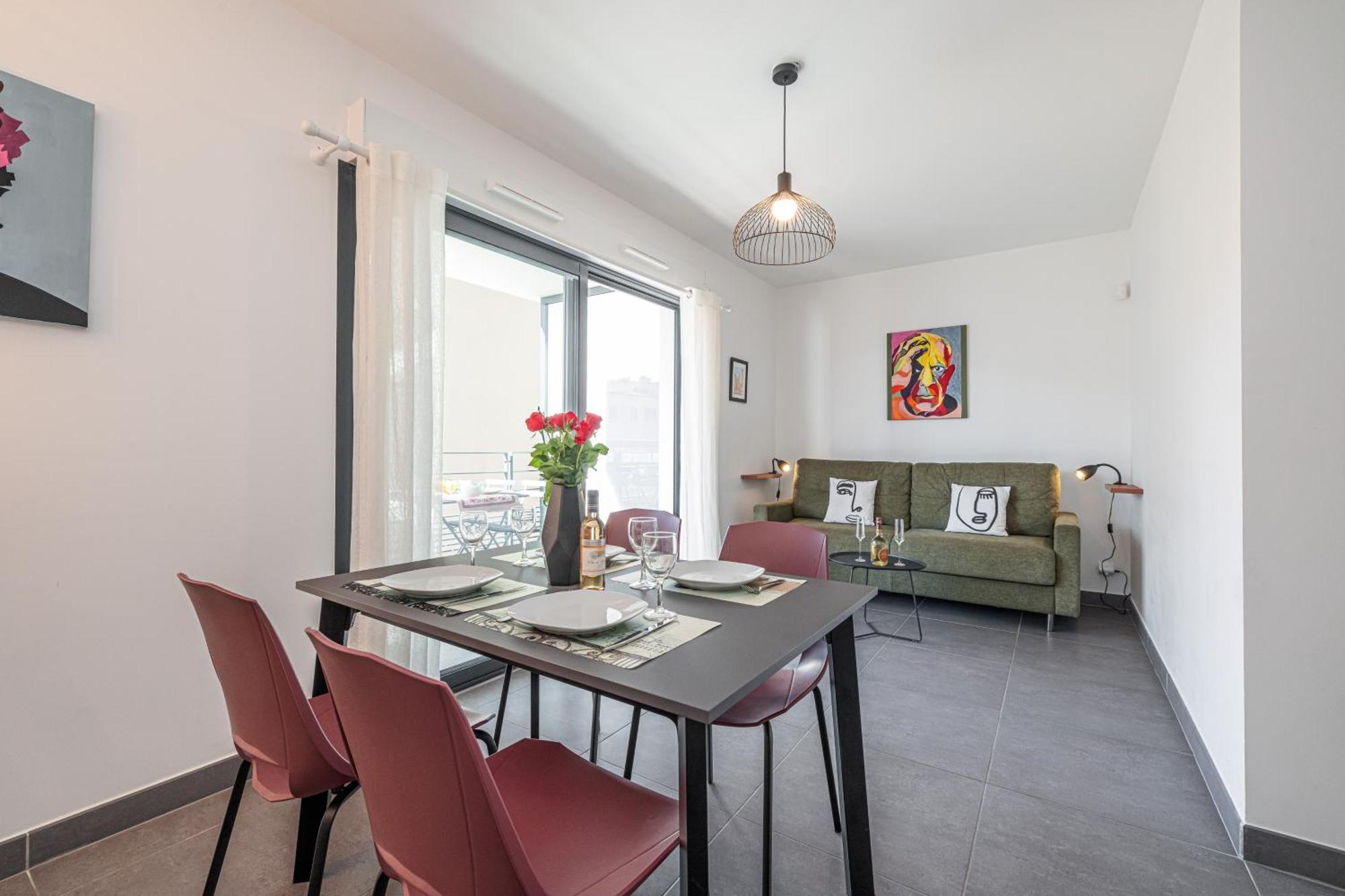 Queen Riviera : Climatisation, Parking, Terrasse Menton Buitenkant foto