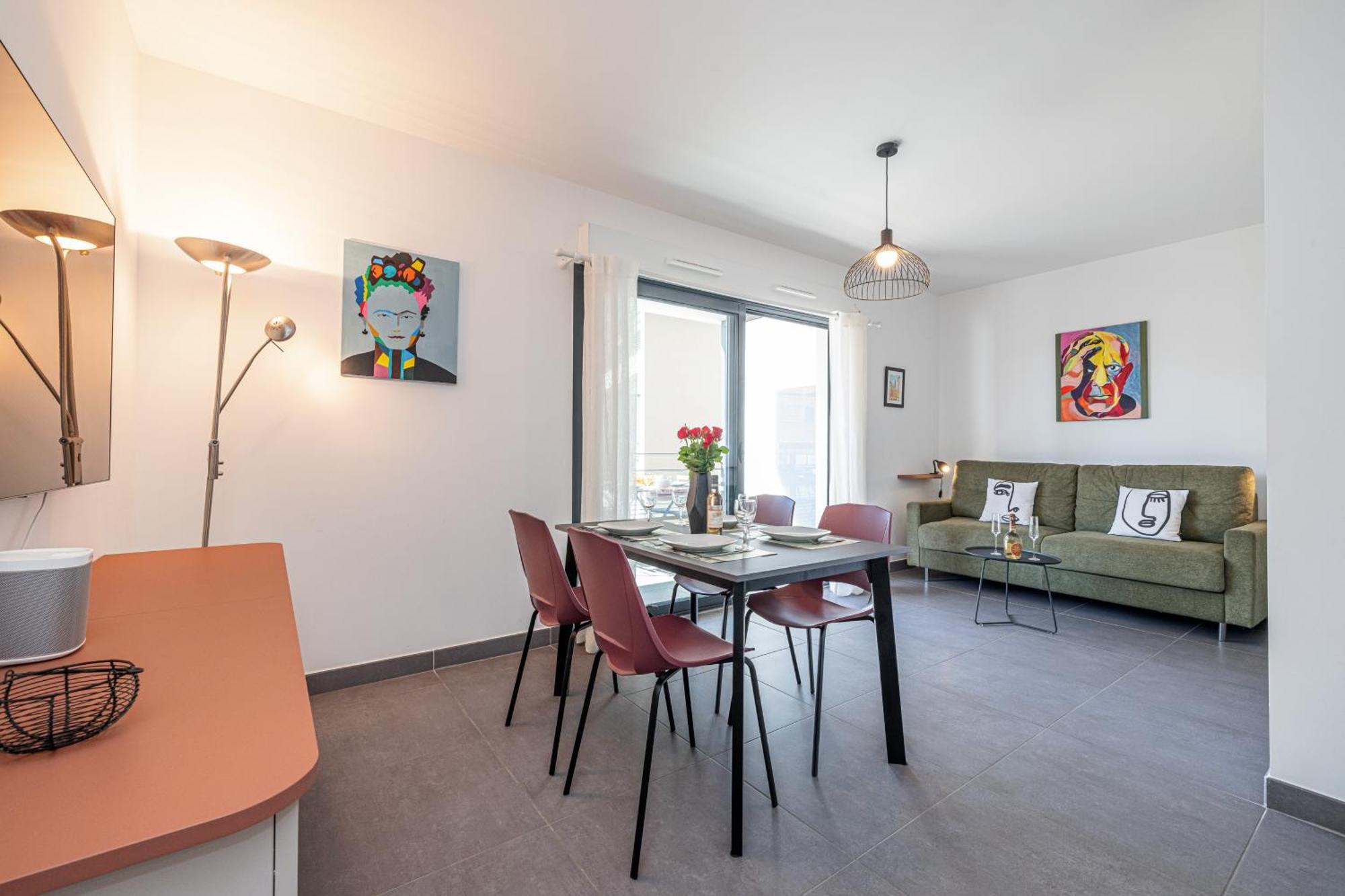Queen Riviera : Climatisation, Parking, Terrasse Menton Buitenkant foto
