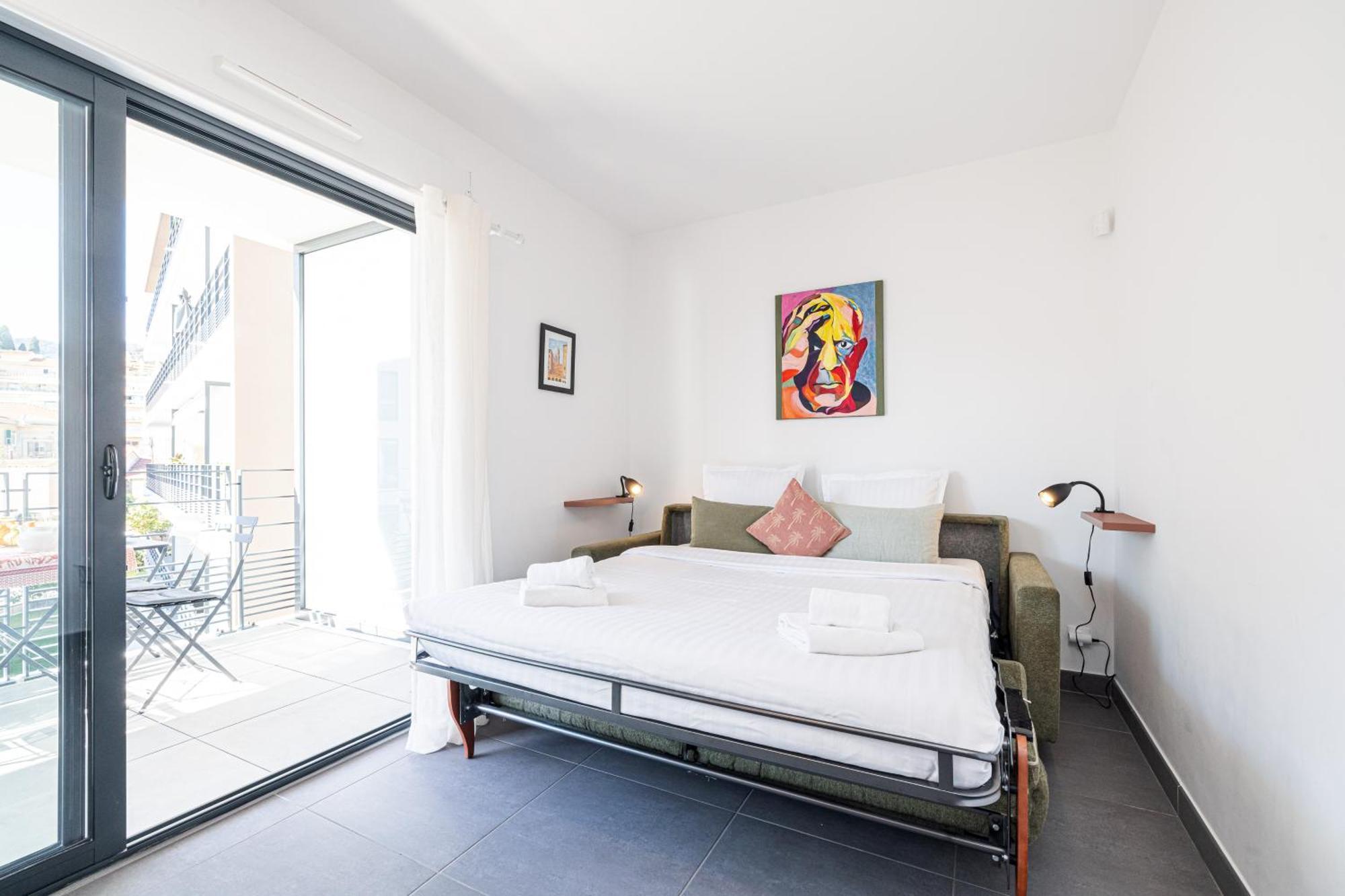 Queen Riviera : Climatisation, Parking, Terrasse Menton Buitenkant foto